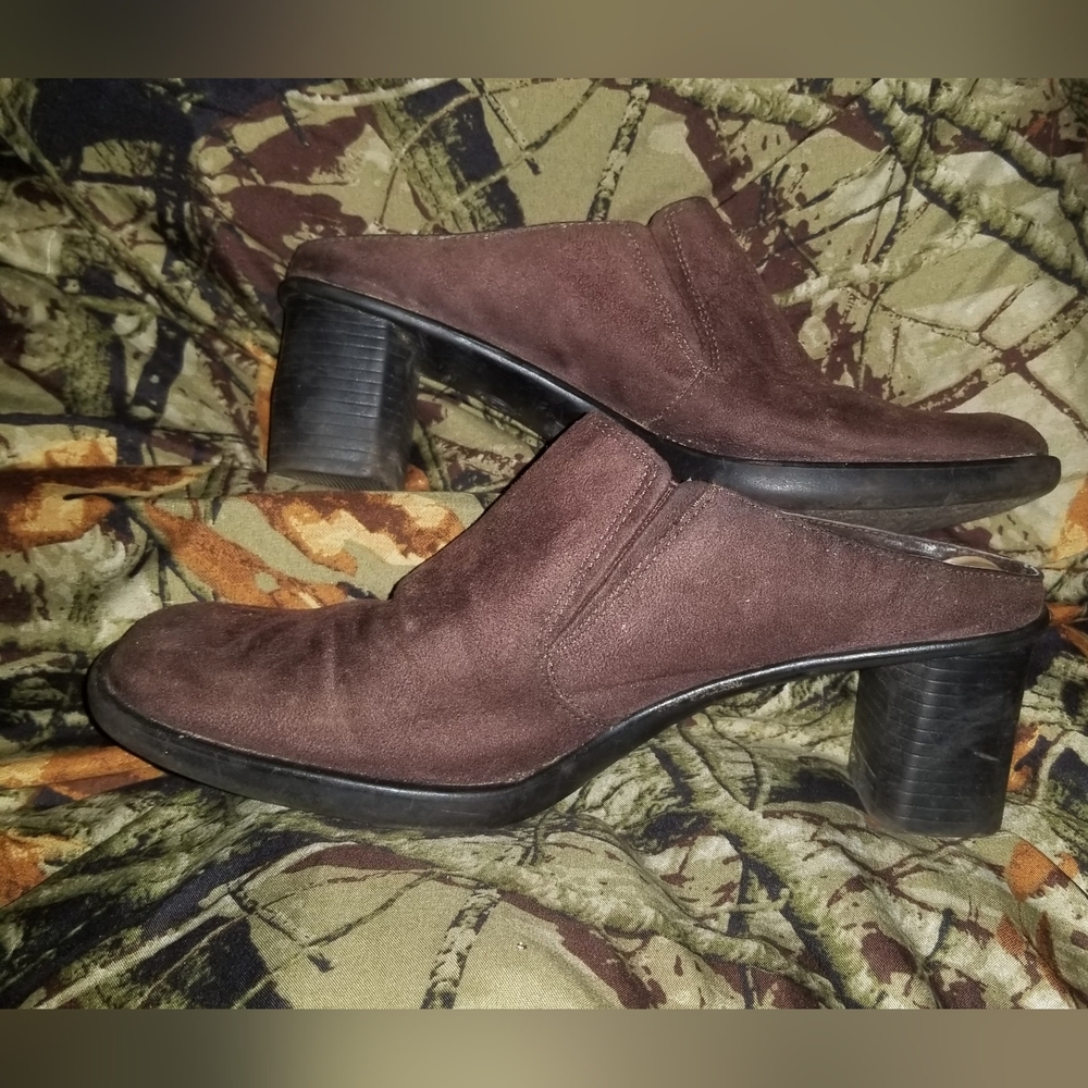 Women's White Stag Dark Brown Suede Slip-On Heel Clogs 6.5